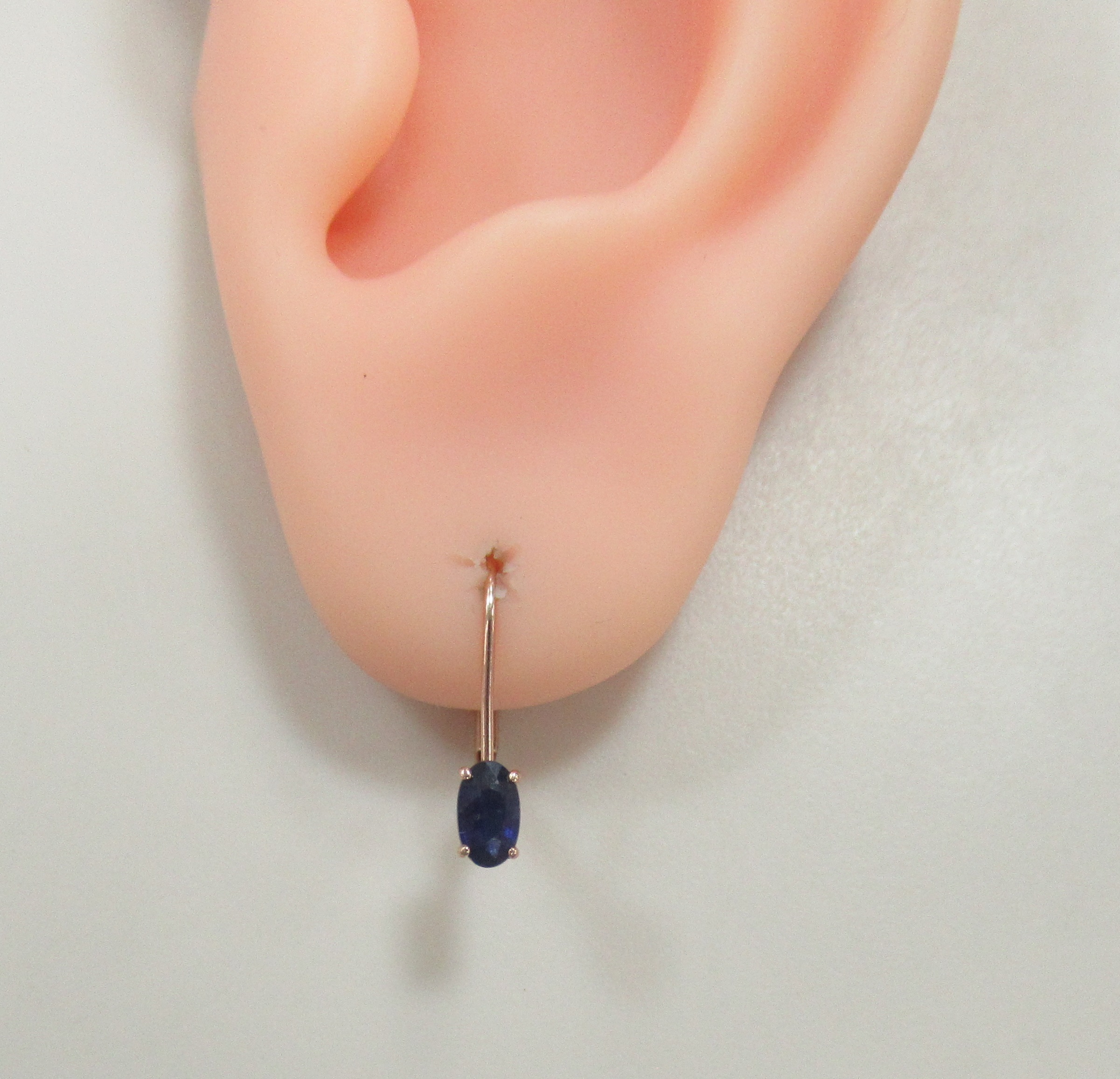 Серьги из золота с сапфирами